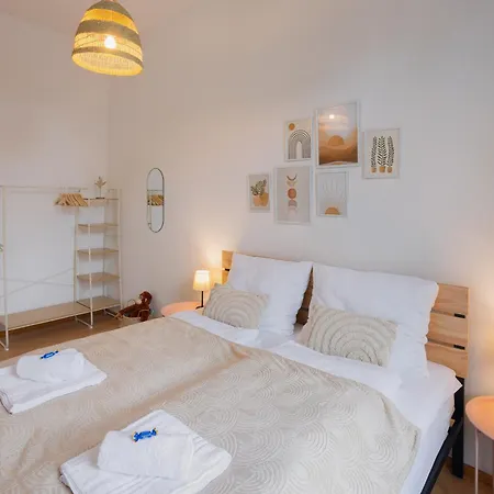 Stilvoll & Historisch I Kingbetten+kueche+parkplatz Apartamento