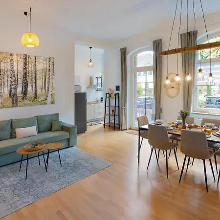 Stilvoll & Historisch I Kingbetten+kueche+parkplatz Apartamento *